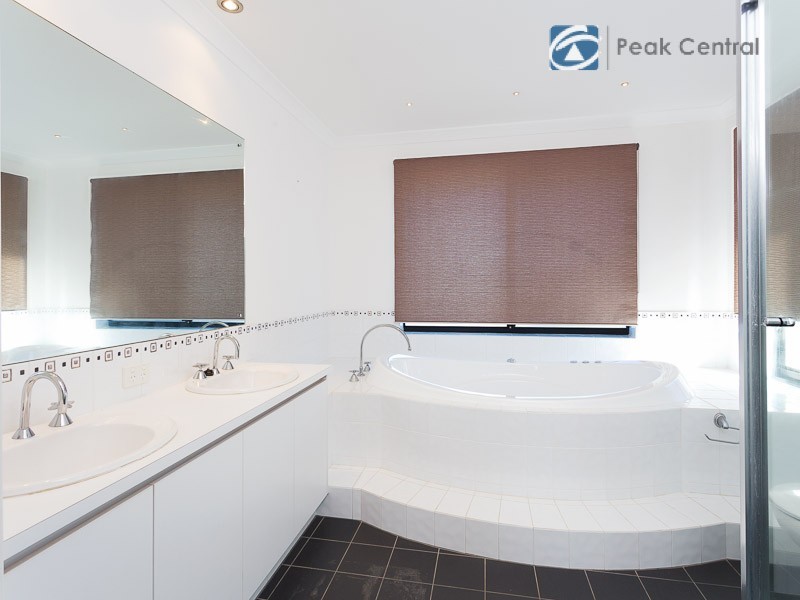 64 Cape Le Grand Avenue, Aubin Grove WA 6164