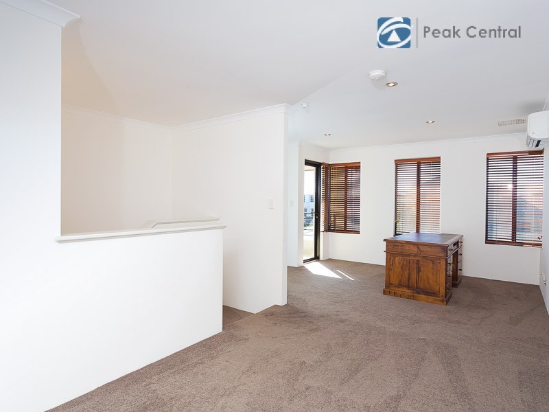 64 Cape Le Grand Avenue, Aubin Grove WA 6164