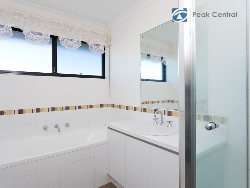 64 Cape Le Grand Avenue, Aubin Grove WA 6164