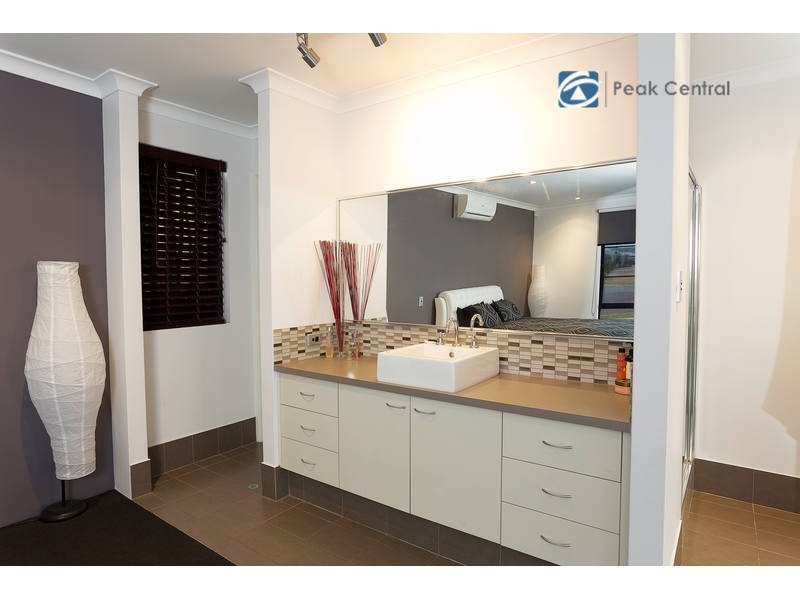 6 Radiata Promenade, Aubin Grove WA 6164