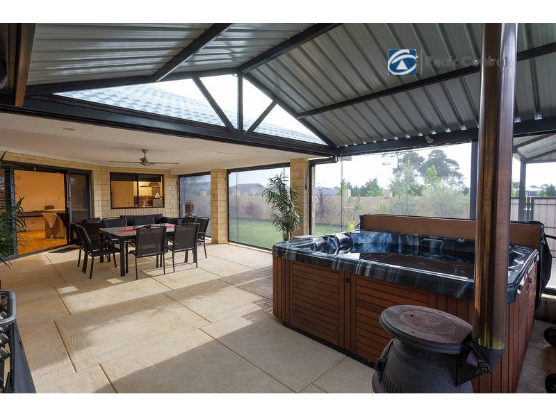 6 Radiata Promenade, Aubin Grove WA 6164