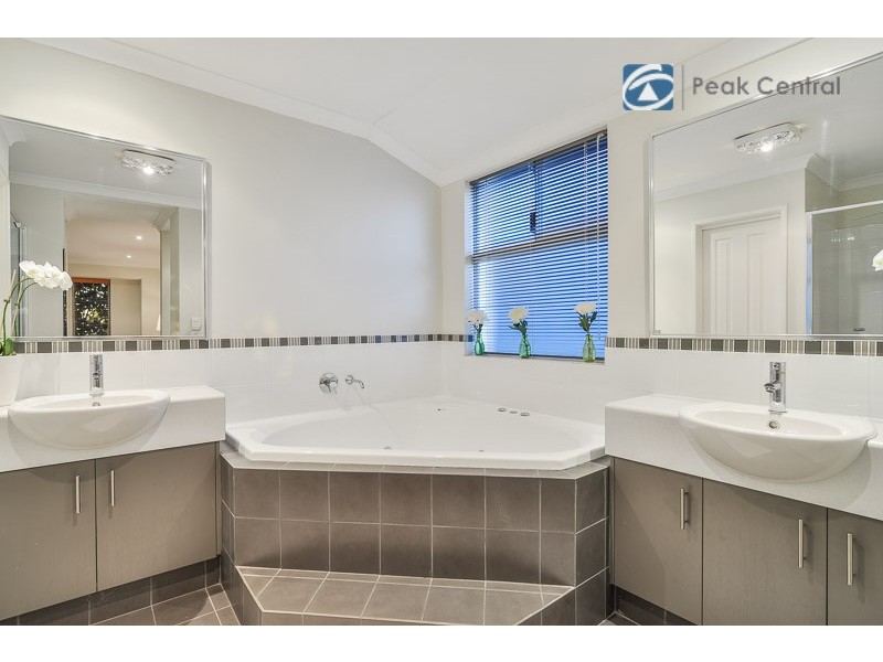 7 Princeton Circuit, Aubin Grove WA 6164