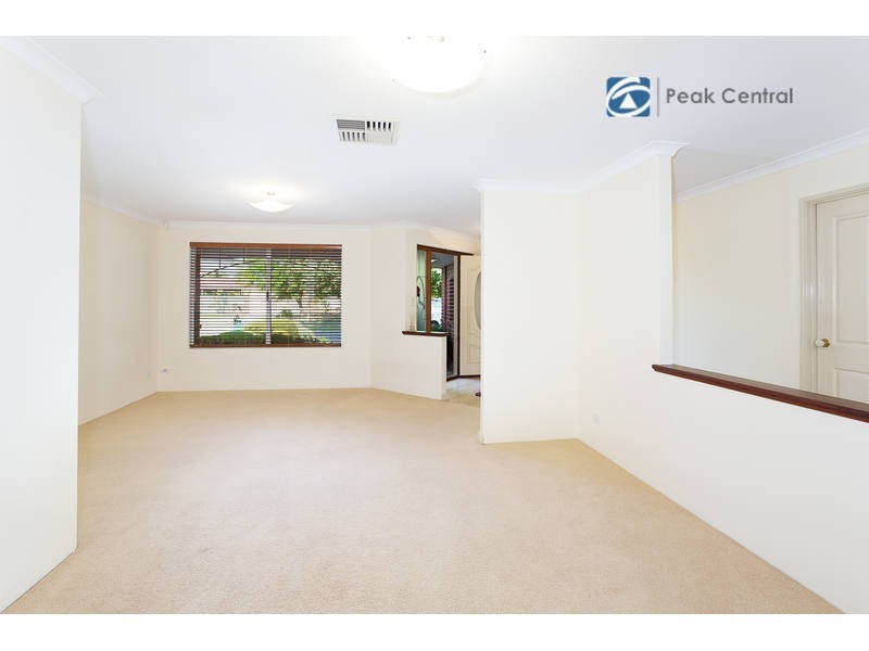 12 Strand Close, Atwell WA 6164