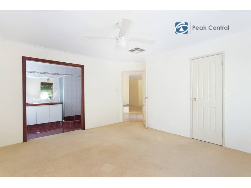 12 Strand Close, Atwell WA 6164