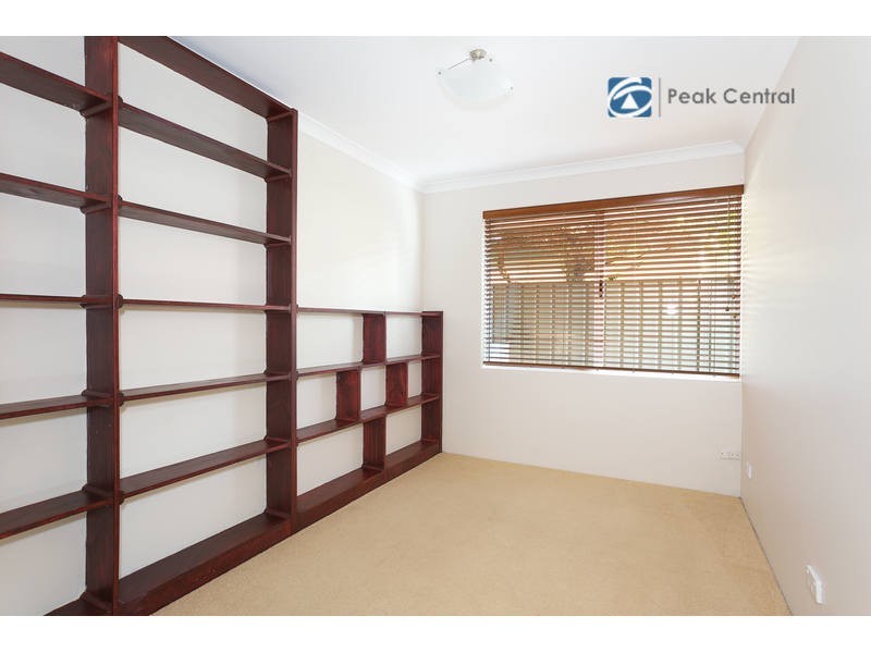 12 Strand Close, Atwell WA 6164