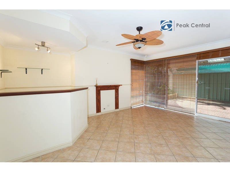 12 Strand Close, Atwell WA 6164