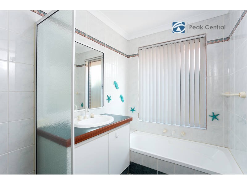 12 Strand Close, Atwell WA 6164