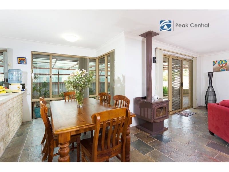 16 Dutton Way, Singleton WA 6175