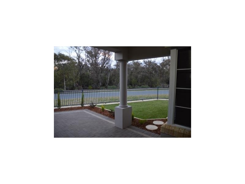 21 Oak Ridge Meander, Success WA 6164