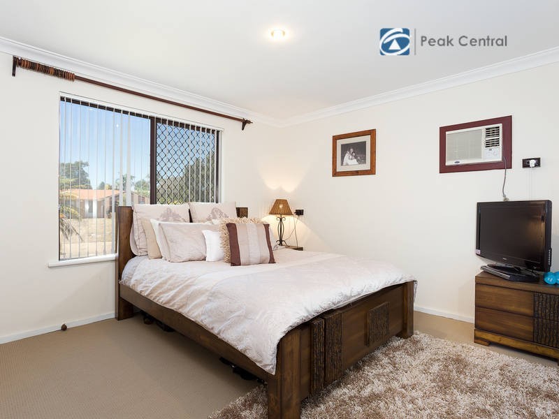 54 Parkway Road, Bibra Lake WA 6163