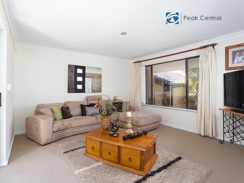 54 Parkway Road, Bibra Lake WA 6163