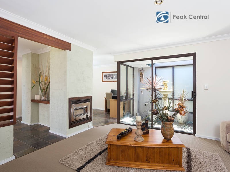 54 Parkway Road, Bibra Lake WA 6163