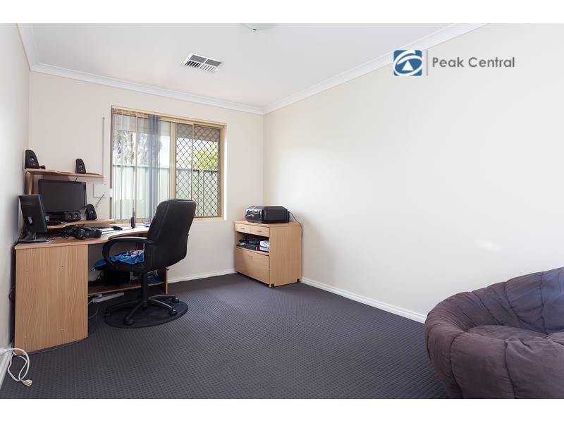 2 Wah Court, Atwell WA 6164