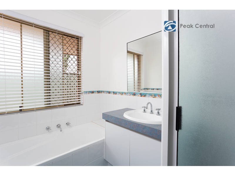 2 Wah Court, Atwell WA 6164