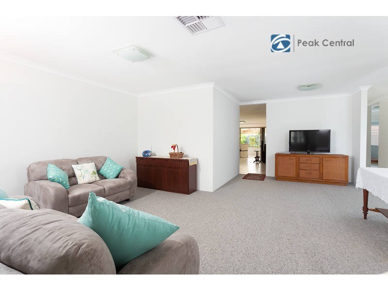 124 Brenchley Drive, Atwell WA 6164