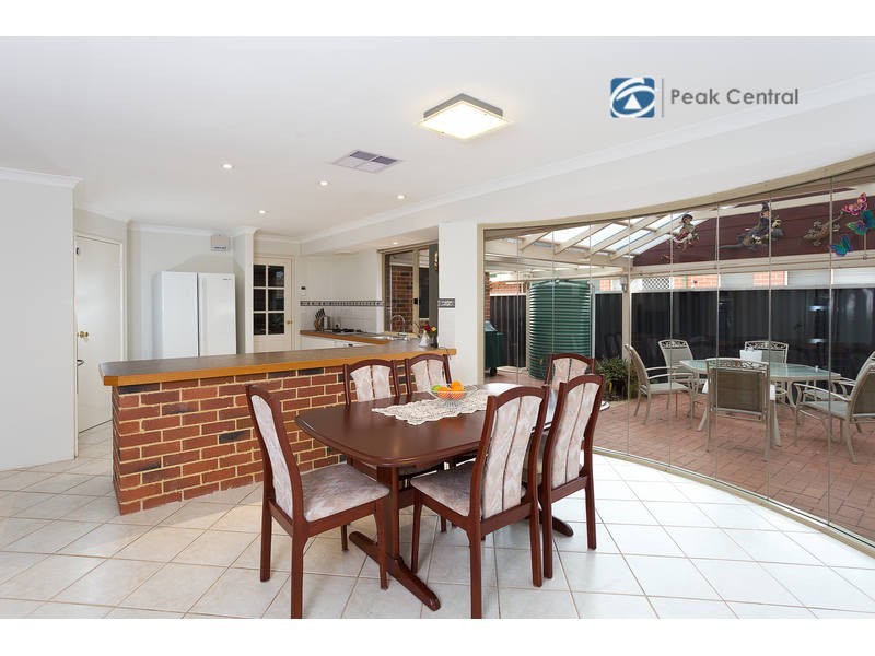 124 Brenchley Drive, Atwell WA 6164