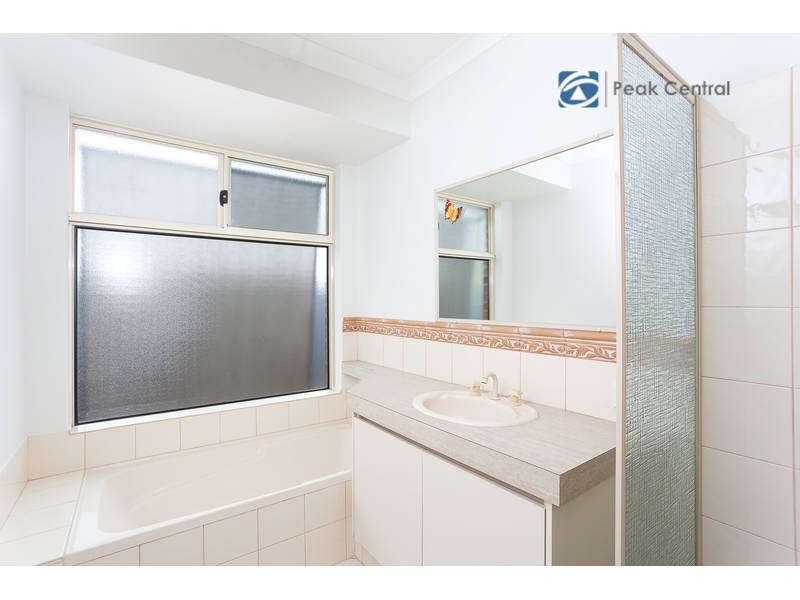 124 Brenchley Drive, Atwell WA 6164