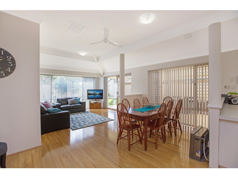 8 Gilbride Cove, Atwell WA 6164