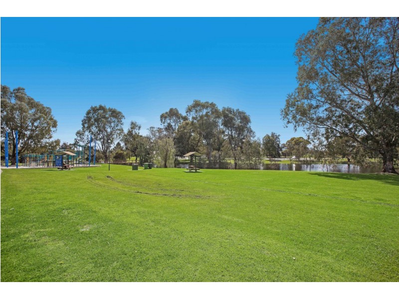 8 Gilbride Cove, Atwell WA 6164