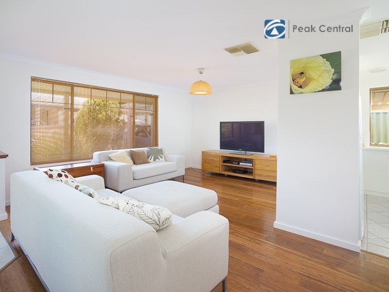 18 Seabrook Place, Success WA 6164