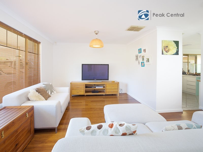 18 Seabrook Place, Success WA 6164