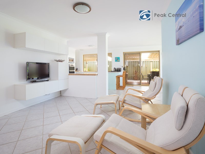 18 Seabrook Place, Success WA 6164