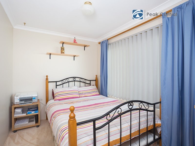 18 Seabrook Place, Success WA 6164