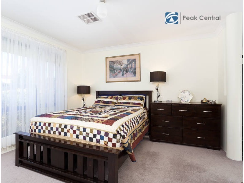 3 Gilbride Cove, Atwell WA 6164