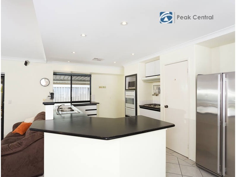 3 Gilbride Cove, Atwell WA 6164