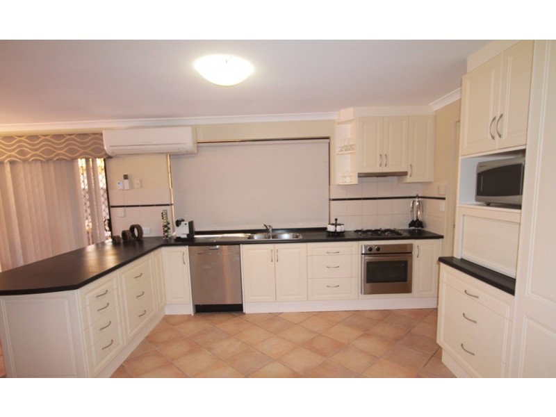 42 Lydon Boulevard, Atwell WA 6164