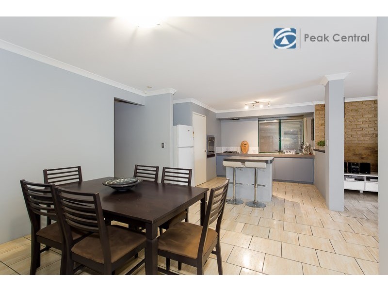 12 Banjo Close, Seville Grove WA 6112