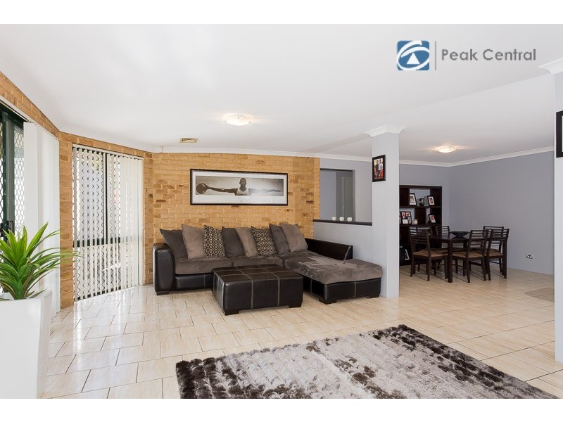 12 Banjo Close, Seville Grove WA 6112