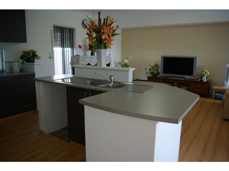 1c Sheringham Bend, Success WA 6164