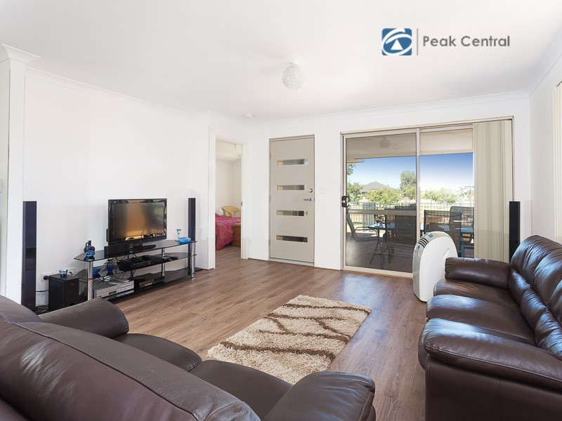 9 Posey Lane, Success WA 6164