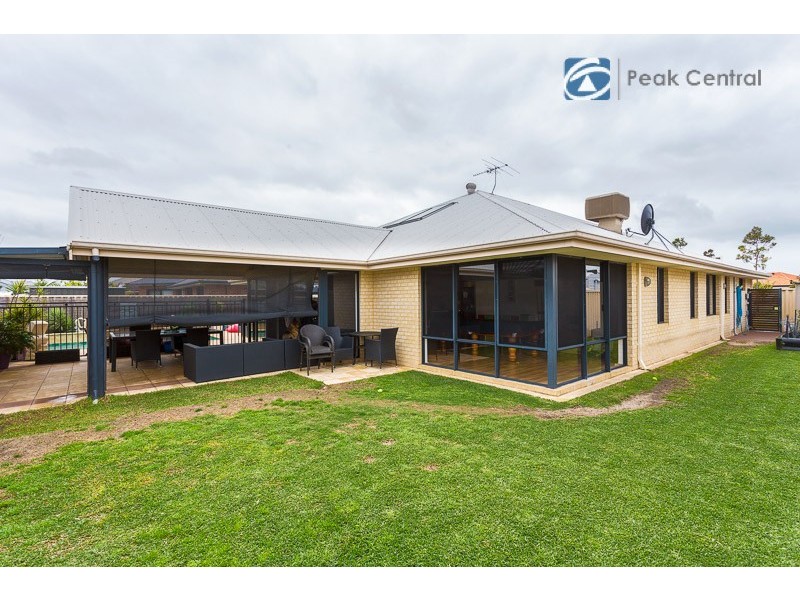 7 Tranquil Gardens, Atwell WA 6164