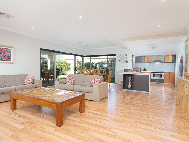 35 Caterpillar Road, Success WA 6164