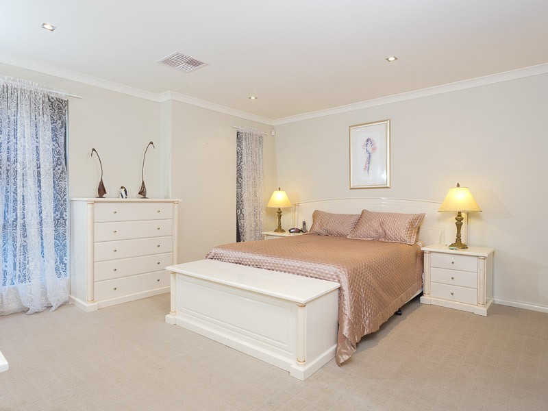 35 Caterpillar Road, Success WA 6164