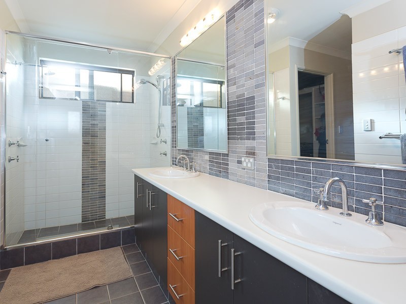 35 Caterpillar Road, Success WA 6164