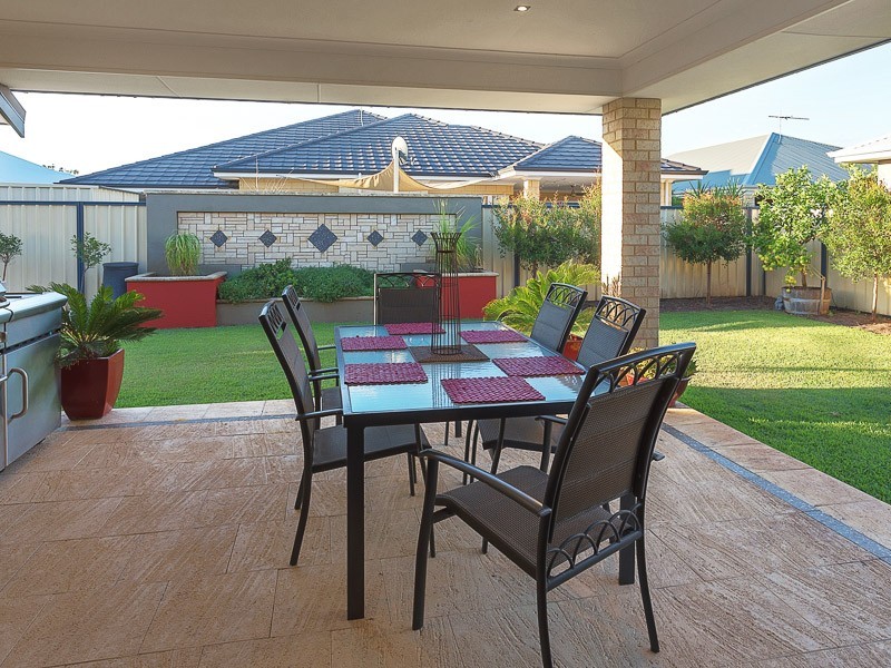 35 Caterpillar Road, Success WA 6164