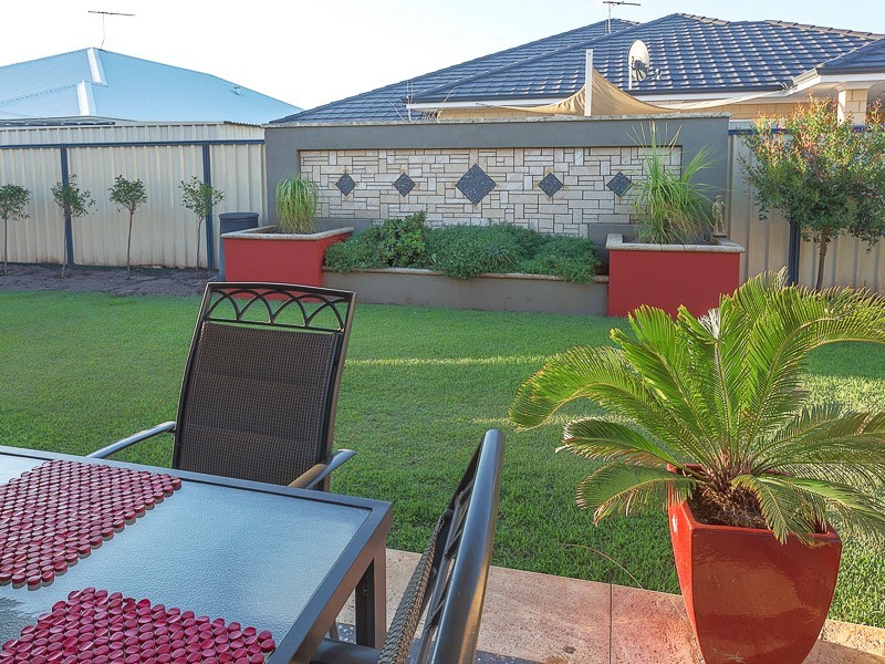 35 Caterpillar Road, Success WA 6164