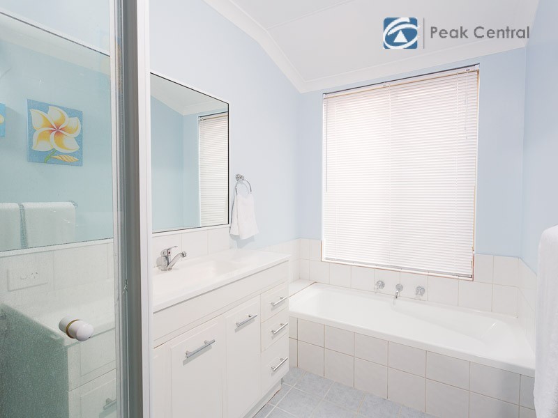 58 Folland Parade, Atwell WA 6164