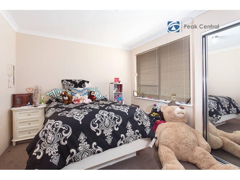 8 St Joseph Fairway, Success WA 6164