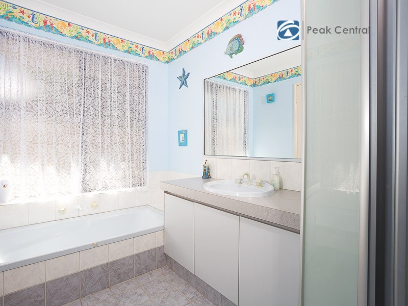 4 Ranson Lane, Atwell WA 6164
