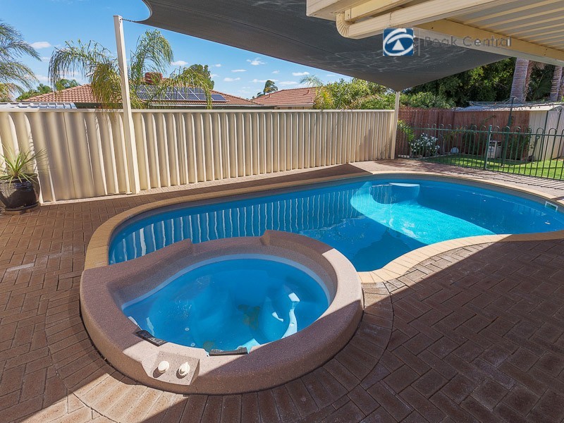 4 Ranson Lane, Atwell WA 6164