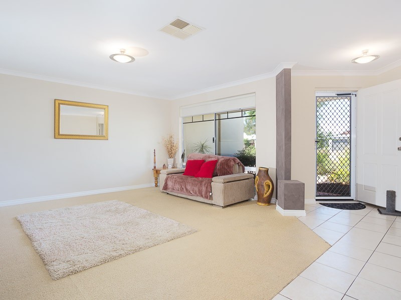 290 Tapper Road, Atwell WA 6164