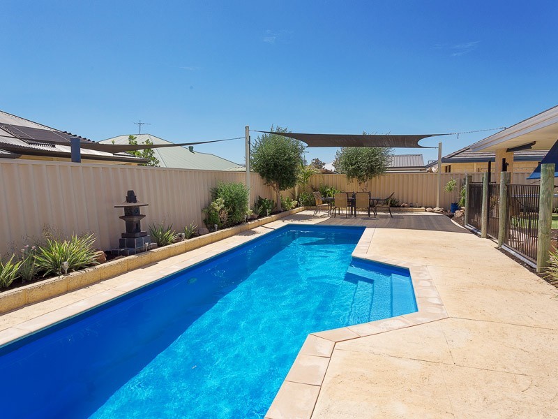 290 Tapper Road, Atwell WA 6164