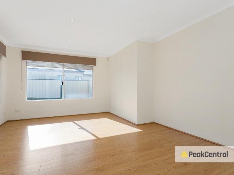 177 Wentworth Parade, Success WA 6164