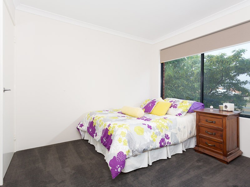 9 Galveston Bend, Success WA 6164