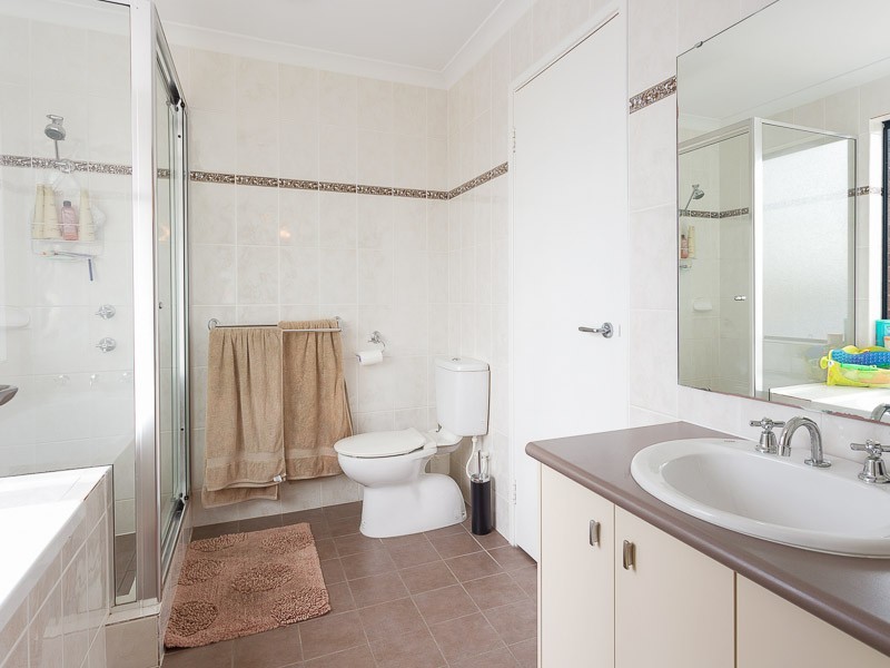 9 Galveston Bend, Success WA 6164