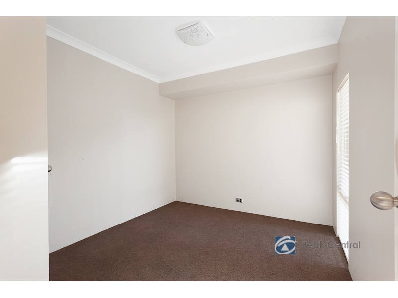 38 Lomond Crescent, Wandi WA 6167